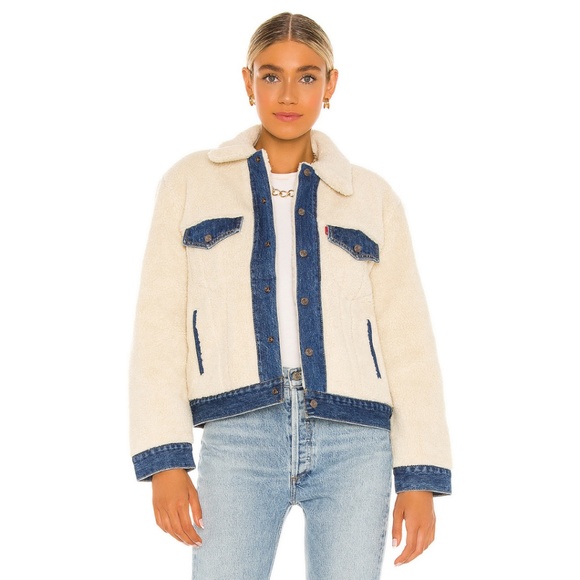 LEVI'S Sherpa Trucker Jacket - Picture 1 of 5